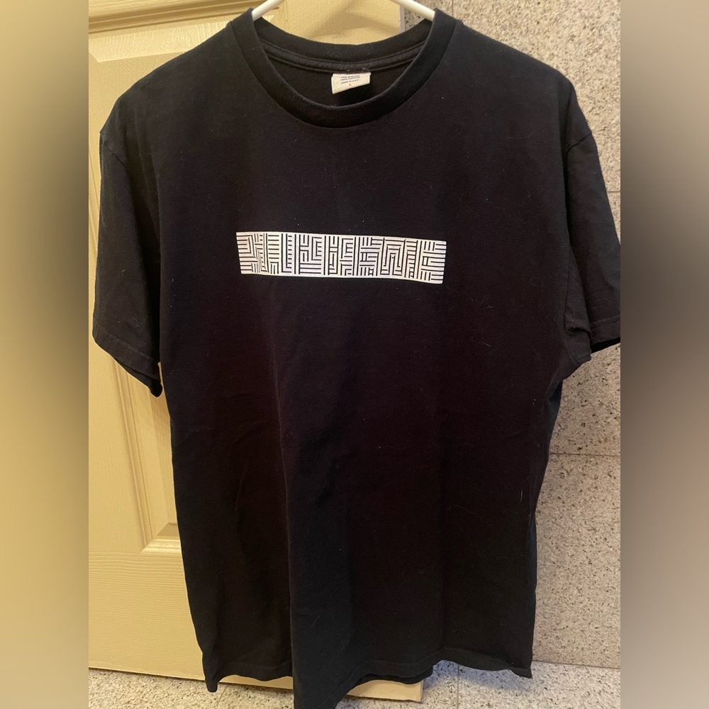 Supreme Illusion Tee size Large
